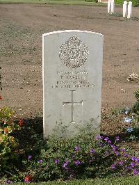 Heliopolis War Cemetery - Lavelle, Thomas