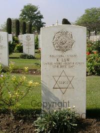 Heliopolis War Cemetery - Low, Kurt