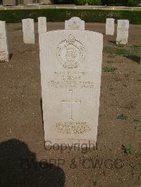 Heliopolis War Cemetery - Mann, Richard