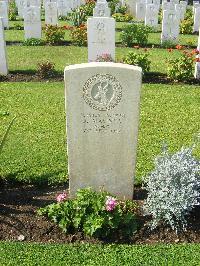 Heliopolis War Cemetery - Masinya, Johannes