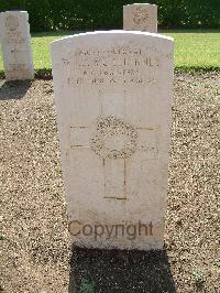 Heliopolis War Cemetery - McElhinney, William John Douglas