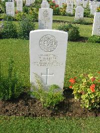 Heliopolis War Cemetery - McKenna, Thomas