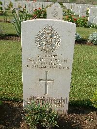 Heliopolis War Cemetery - Oldham, Donald Curzon (Bill)