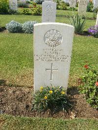 Heliopolis War Cemetery - Potter, Roy