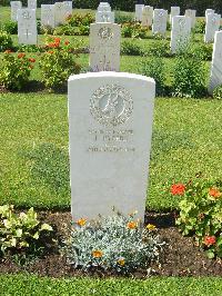 Heliopolis War Cemetery - Pypers, J