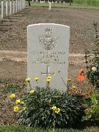 Heliopolis War Cemetery - Robson, David Underwood