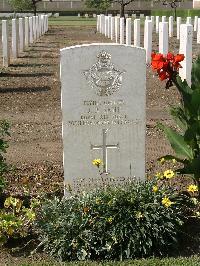 Heliopolis War Cemetery - Sant, John Beauchamp