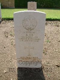 Heliopolis War Cemetery - Sim, Harvey