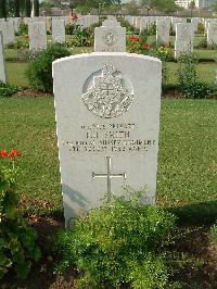 Heliopolis War Cemetery - Smith, Frank Henry