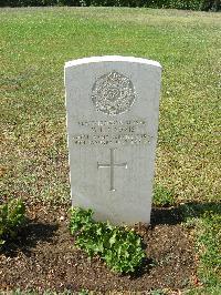 Heliopolis War Cemetery - Sovis, William Franciskuge Peter