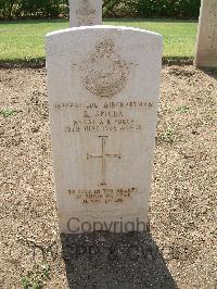 Heliopolis War Cemetery - Spicer, Robert