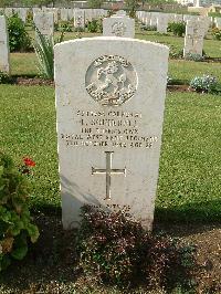 Heliopolis War Cemetery - Squirrell, Leonard