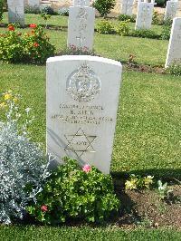 Heliopolis War Cemetery - Stein, Hermann