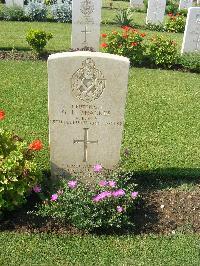 Heliopolis War Cemetery - Thacker, George David