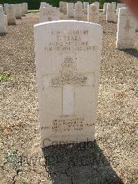 Heliopolis War Cemetery - Tyrer, Thomas