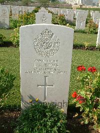 Heliopolis War Cemetery - White, George Henry