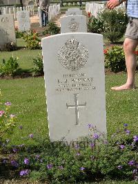 Heliopolis War Cemetery - Wiseman, Reginald Hadley