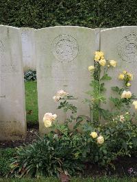 Doullens Communal Cemetery Extension No.1 - Angus, J