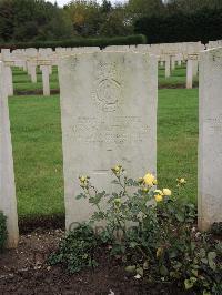 Doullens Communal Cemetery Extension No.1 - Aptommas, John Sinclair