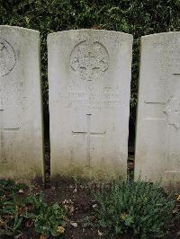 Doullens Communal Cemetery Extension No.1 - Ashman, George