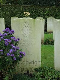 Doullens Communal Cemetery Extension No.1 - Ayres, Percy