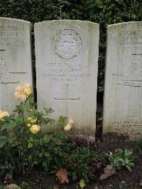 Doullens Communal Cemetery Extension No.1 - Bagent, W