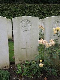 Doullens Communal Cemetery Extension No.1 - Baker, W