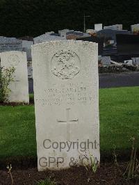 Doullens Communal Cemetery Extension No.1 - Bartlett, Alick William Gordon