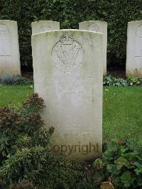 Doullens Communal Cemetery Extension No.1 - Beattie, Norman