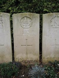 Doullens Communal Cemetery Extension No.1 - Bennett, Jesse