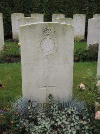 Doullens Communal Cemetery Extension No.1 - Bennion, Henry William