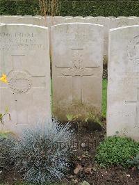 Doullens Communal Cemetery Extension No.1 - Birds, Frederick Arthur