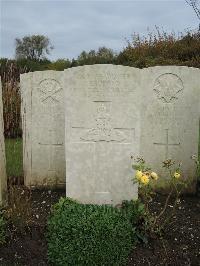 Doullens Communal Cemetery Extension No.1 - Bruford, John