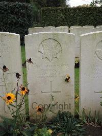 Doullens Communal Cemetery Extension No.1 - Burke, R