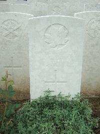 Doullens Communal Cemetery Extension No.1 - Carman, L