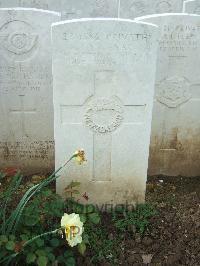 Doullens Communal Cemetery Extension No.1 - Casar, John Rudolph