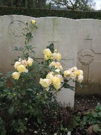 Doullens Communal Cemetery Extension No.1 - Campbell, John Berry