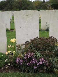 Doullens Communal Cemetery Extension No.1 - Campbell, William