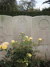 Doullens Communal Cemetery Extension No.1 - Cash, Albert