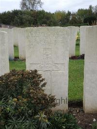 Doullens Communal Cemetery Extension No.1 - Catchpole, W H