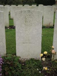 Doullens Communal Cemetery Extension No.1 - Clowes, James