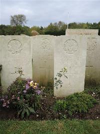 Doullens Communal Cemetery Extension No.1 - Course, A E