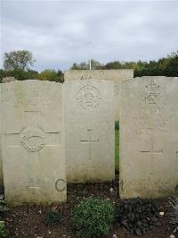 Doullens Communal Cemetery Extension No.1 - Couzens, Ernest