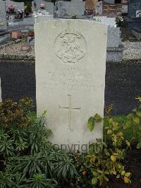 Doullens Communal Cemetery Extension No.1 - Crayford, Percy Lewis