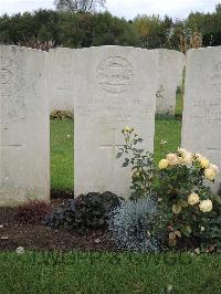 Doullens Communal Cemetery Extension No.1 - Dagley, William Edward