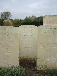 Doullens Communal Cemetery Extension No.1 - Darlison, George