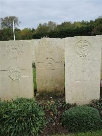 Doullens Communal Cemetery Extension No.1 - Davenport, W H