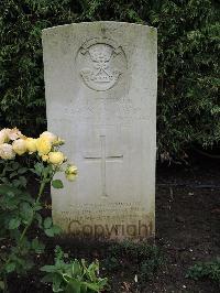 Doullens Communal Cemetery Extension No.1 - Davey, Aaron James William