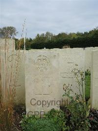 Doullens Communal Cemetery Extension No.1 - Dewfall, Tom