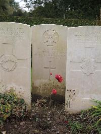 Doullens Communal Cemetery Extension No.1 - Down, Albert Victor